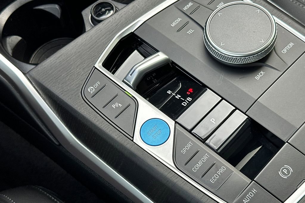 Used 2023 BMW i4 eDrive35 image 23