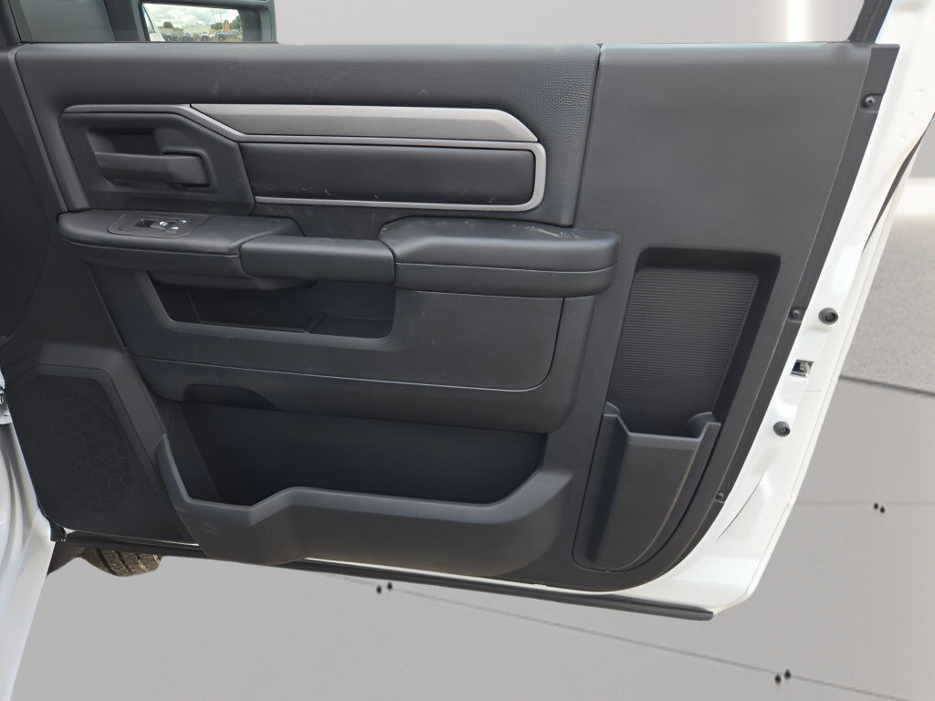 New 2026 RAM 5500 Tradesman AWD/4WD image 5