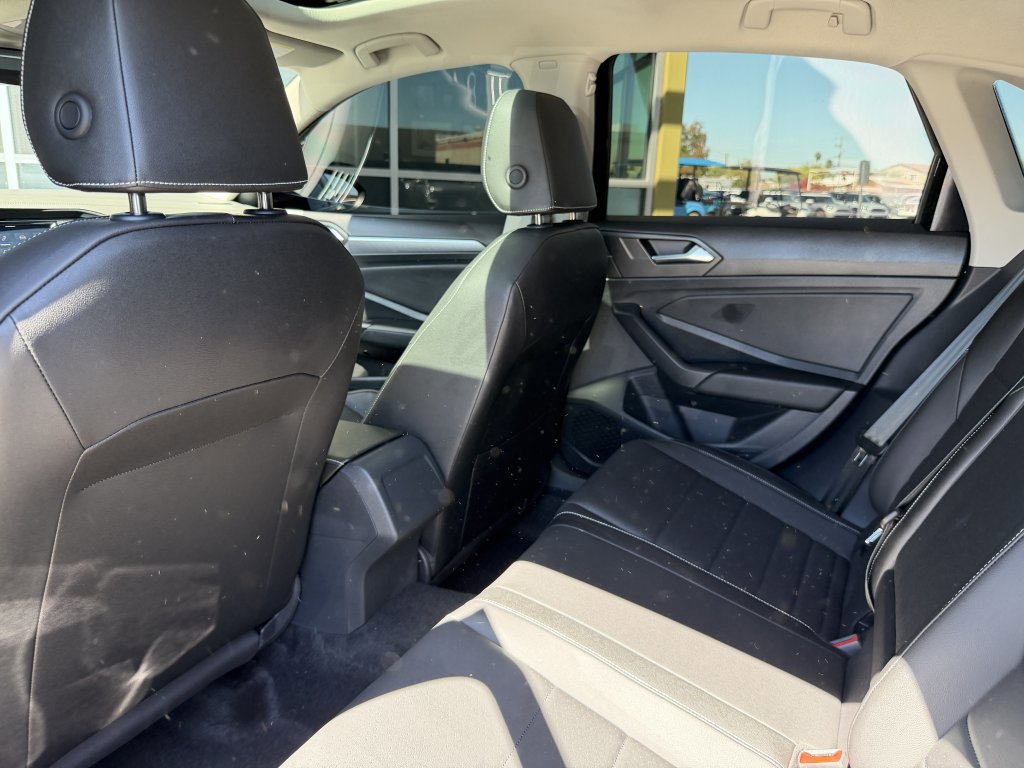 Used 2024 Volkswagen Jetta SE w/ Panoramic Sunroof Package image 33
