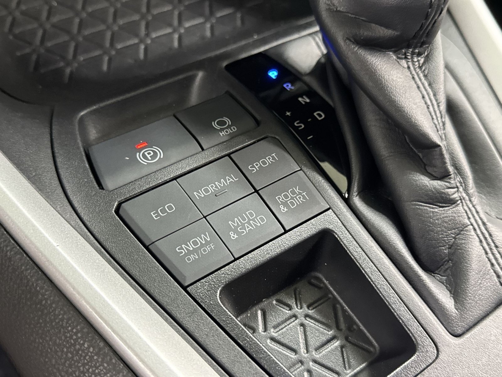 Used 2023 Toyota RAV4 XLE w/ Convenience Package AWD/4WD image 44