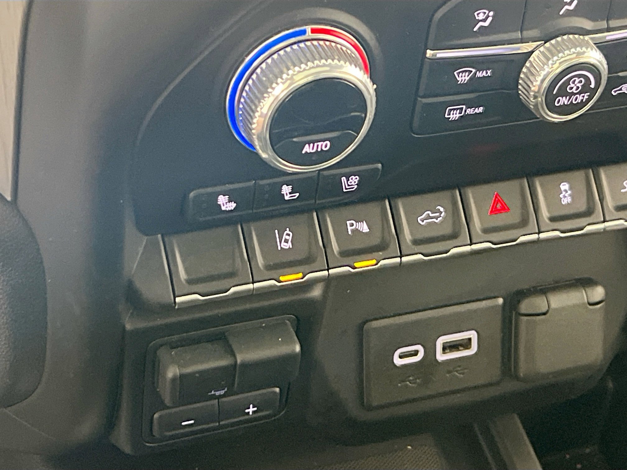 Used 2022 GMC Sierra 2500 Denali w/ Denali Ultimate Package image 20