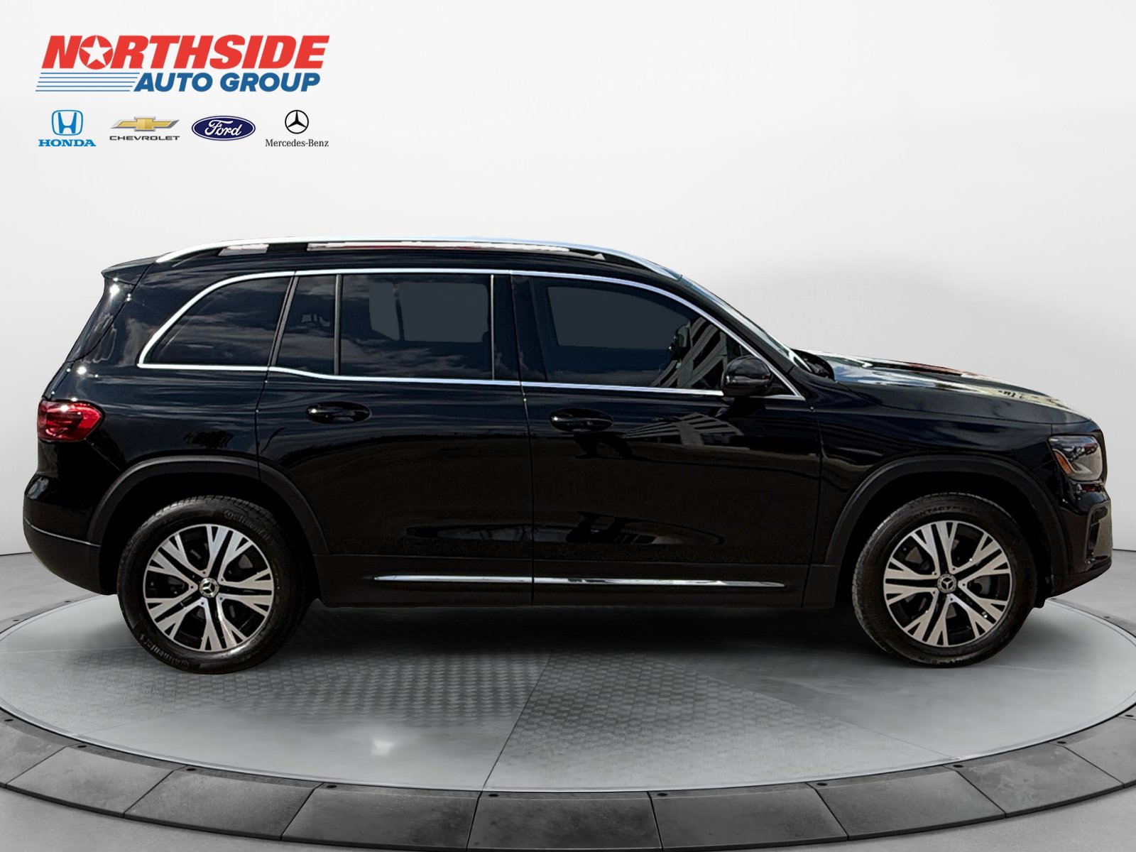 Used 2026 Mercedes-Benz GLB 250 image 8