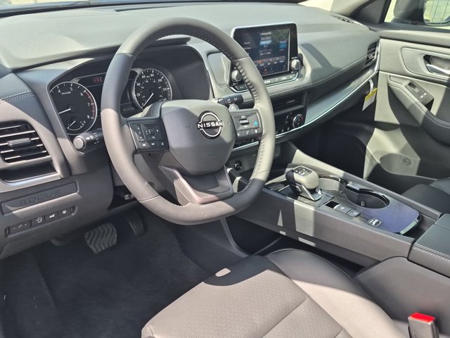 New 2027 Nissan Rogue SV FWD image 3