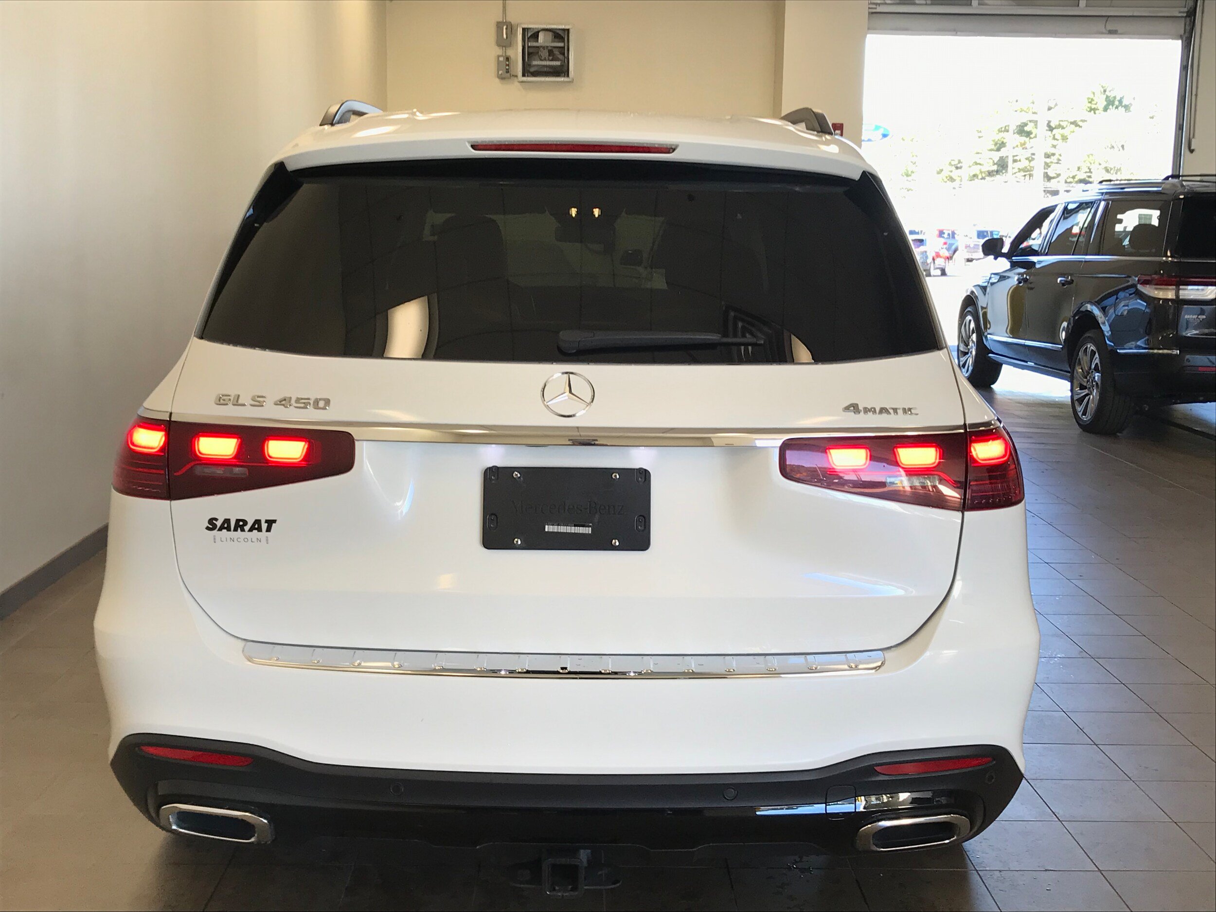 Used 2025 Mercedes-Benz GLS 450 4MATIC image 6