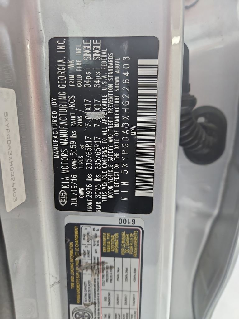 Used 2017 Kia Sorento AWD image 29