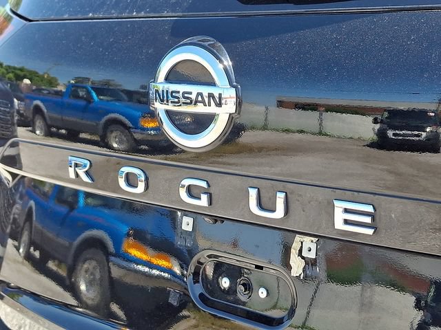 Used 2021 Nissan Rogue S AWD/4WD image 31