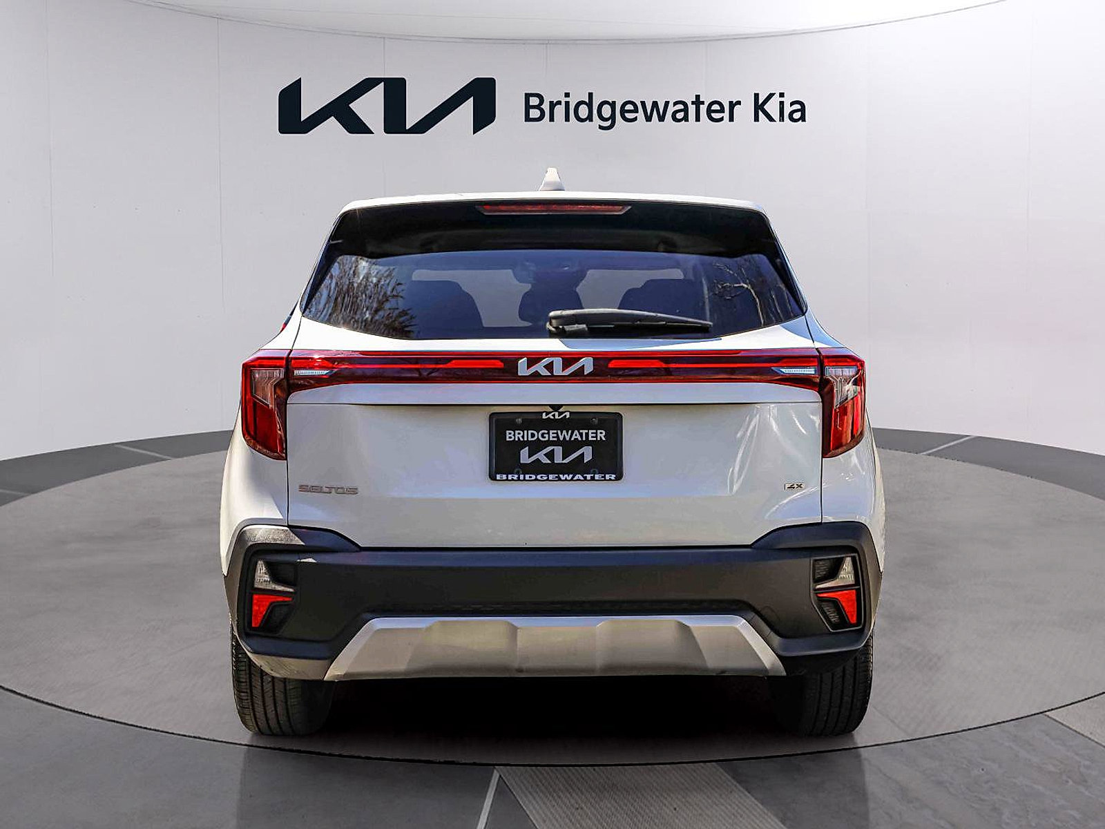 Certified 2024 Kia Seltos LX image 5