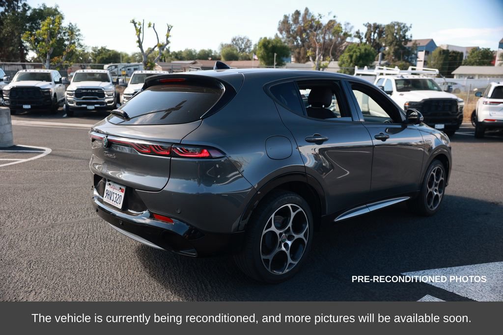 Used 2024 Alfa Romeo Tonale Ti w/ Premium Interior Package image 5