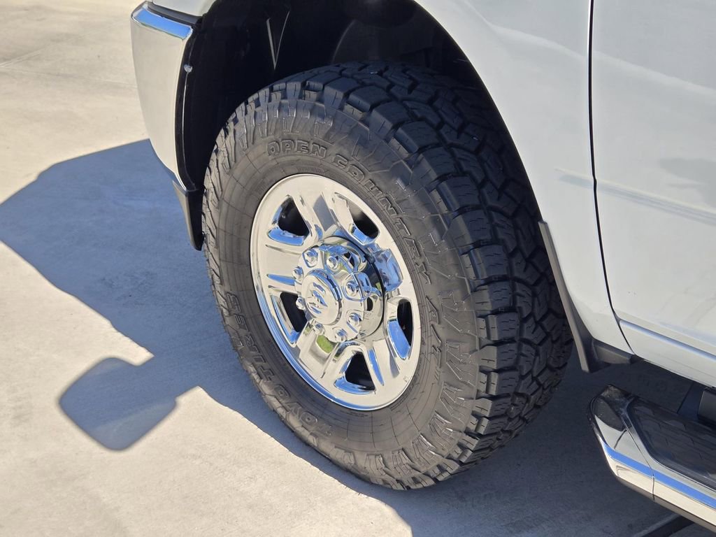 Used 2024 RAM 2500 Tradesman w/ Chrome Appearance Group AWD/4WD image 15