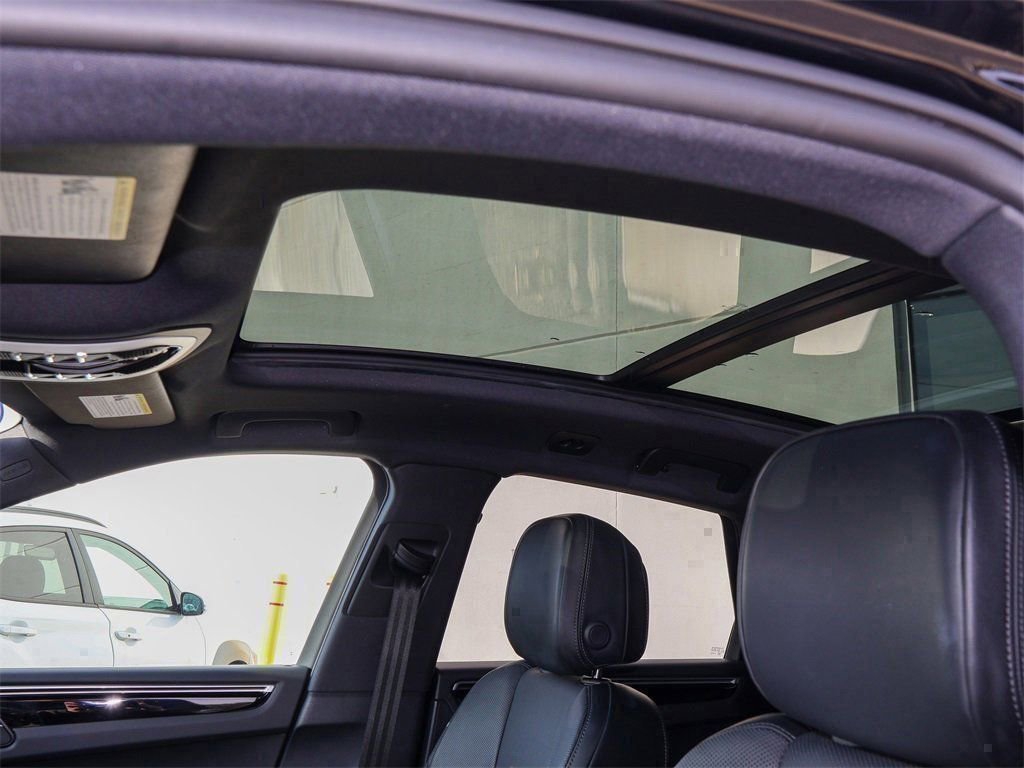 Used 2023 Porsche Macan S image 13