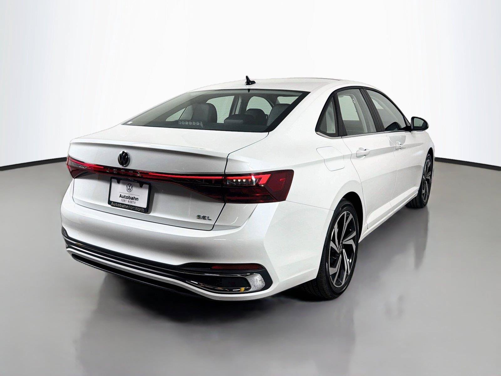 New 2027 Volkswagen Jetta SEL FWD image 5