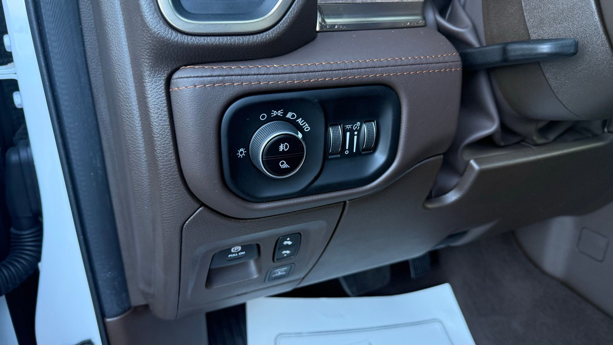 Used 2025 RAM 1500 Limited w/ Bed Utility Group image 46