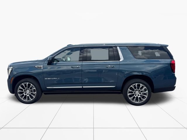 New 2026 GMC Yukon XL Denali w/ Denali Reserve Package AWD/4WD image 2
