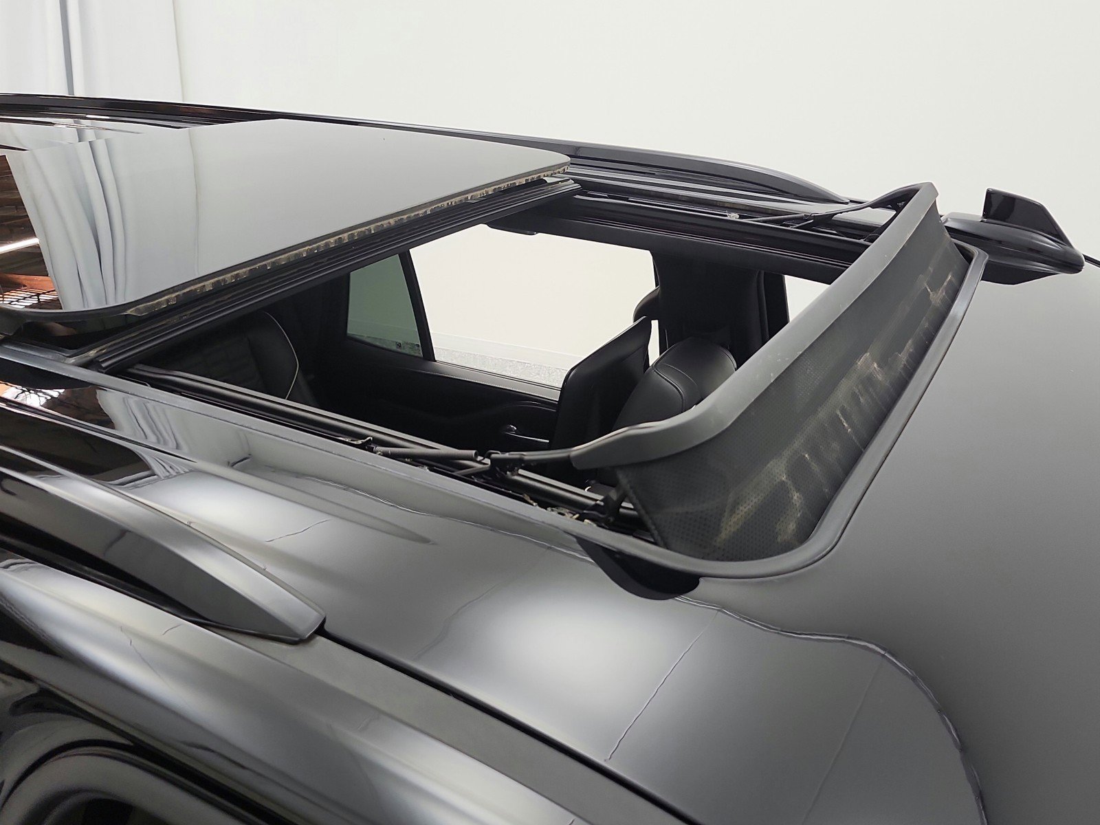 Used 2023 Cadillac Escalade V image 22