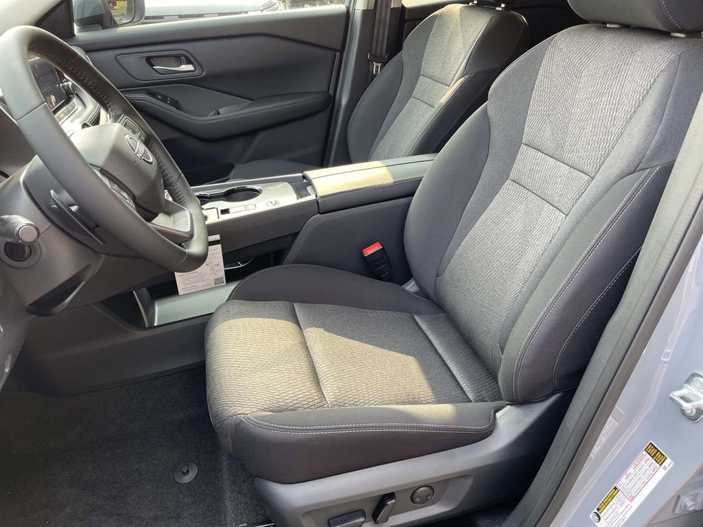 New 2026 Nissan Rogue SV FWD image 20