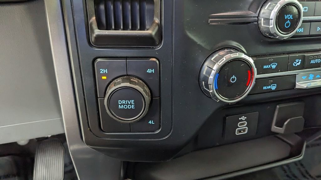 Certified 2025 Ford F150 XLT w/ Equipment Group 301A Standard image 28