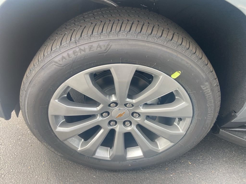 New 2025 Chevrolet Suburban Premier w/ Sun And Tow Package image 6