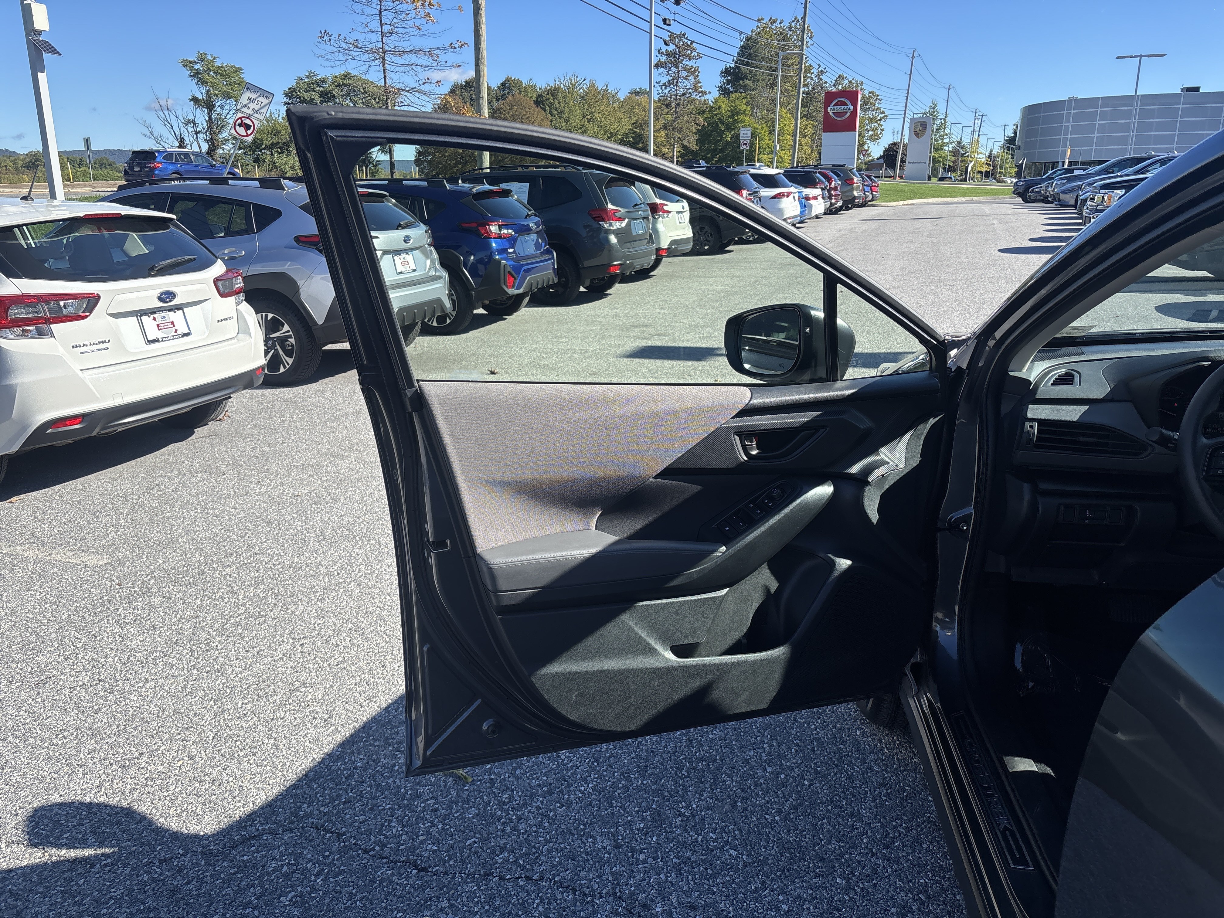 Certified 2025 Subaru Crosstrek 2.5i Premium AWD/4WD image 30