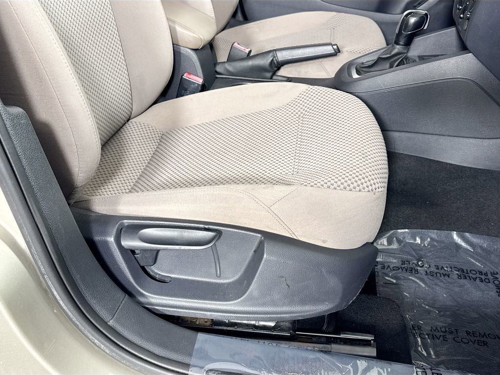 Used 2014 Volkswagen Jetta S image 28