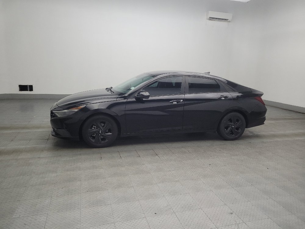 Used 2021 Hyundai Elantra SEL w/ Convenience Package FWD image 2