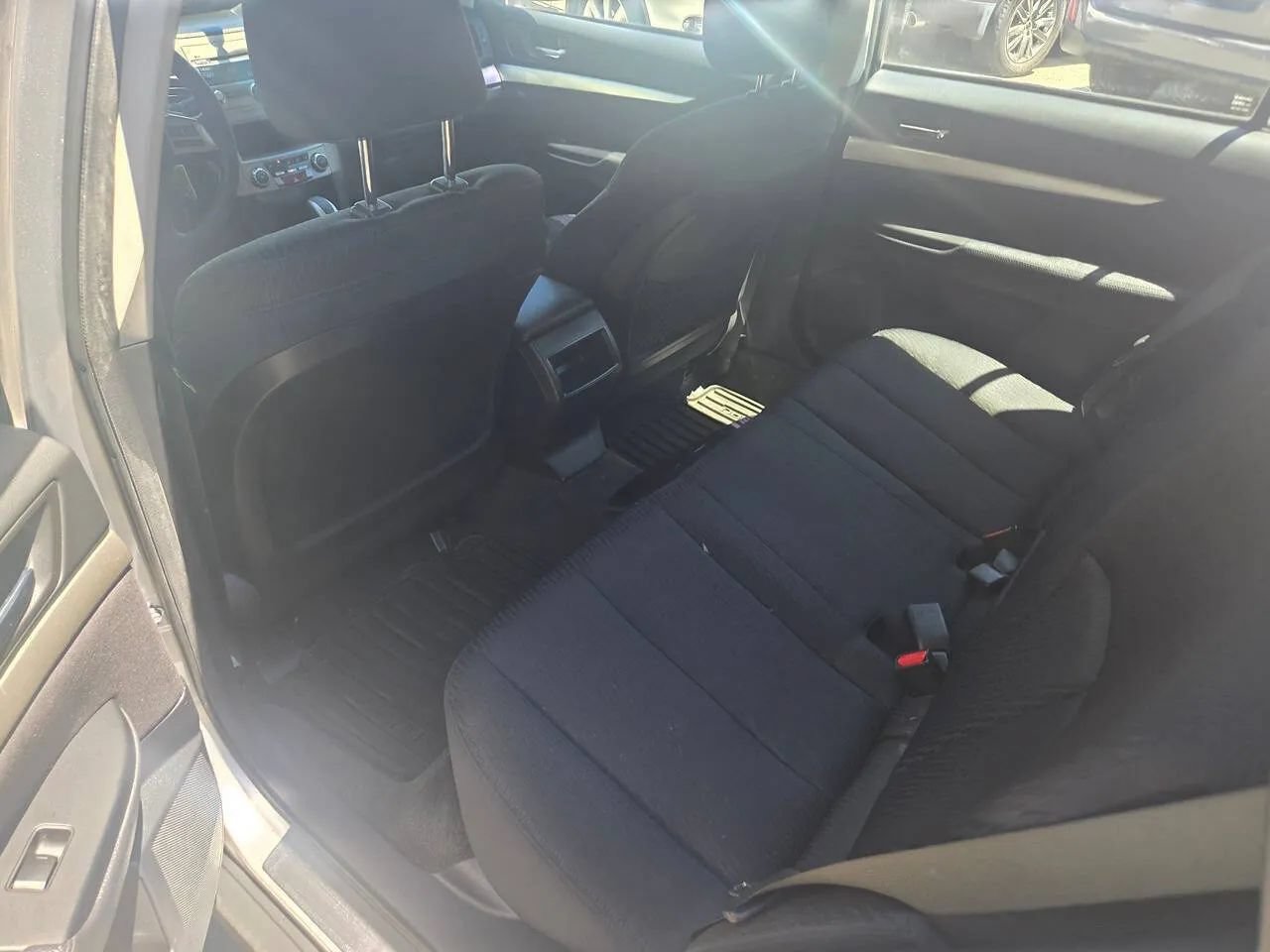 Used 2012 Subaru Outback 2.5i AWD/4WD image 23