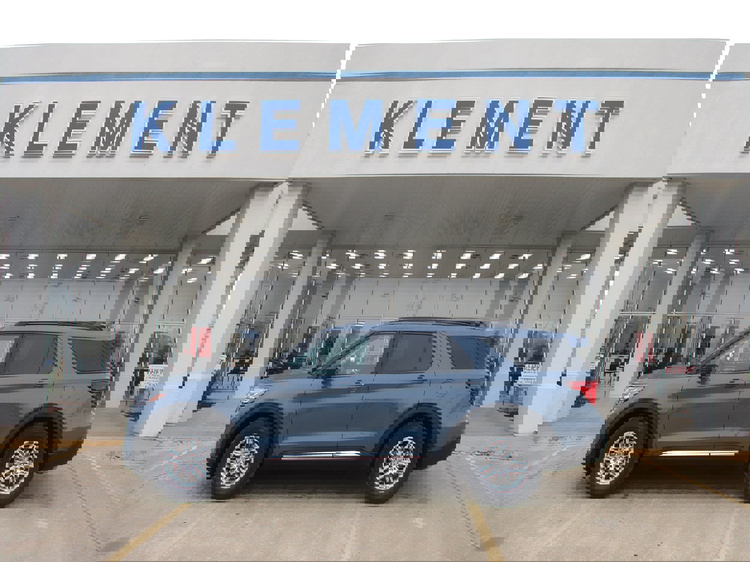 New 2025 Ford Explorer Active w/ Active Comfort Package