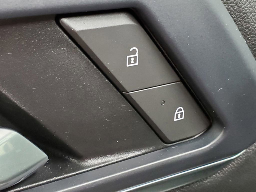 Used 2025 GMC Terrain Elevation image 27