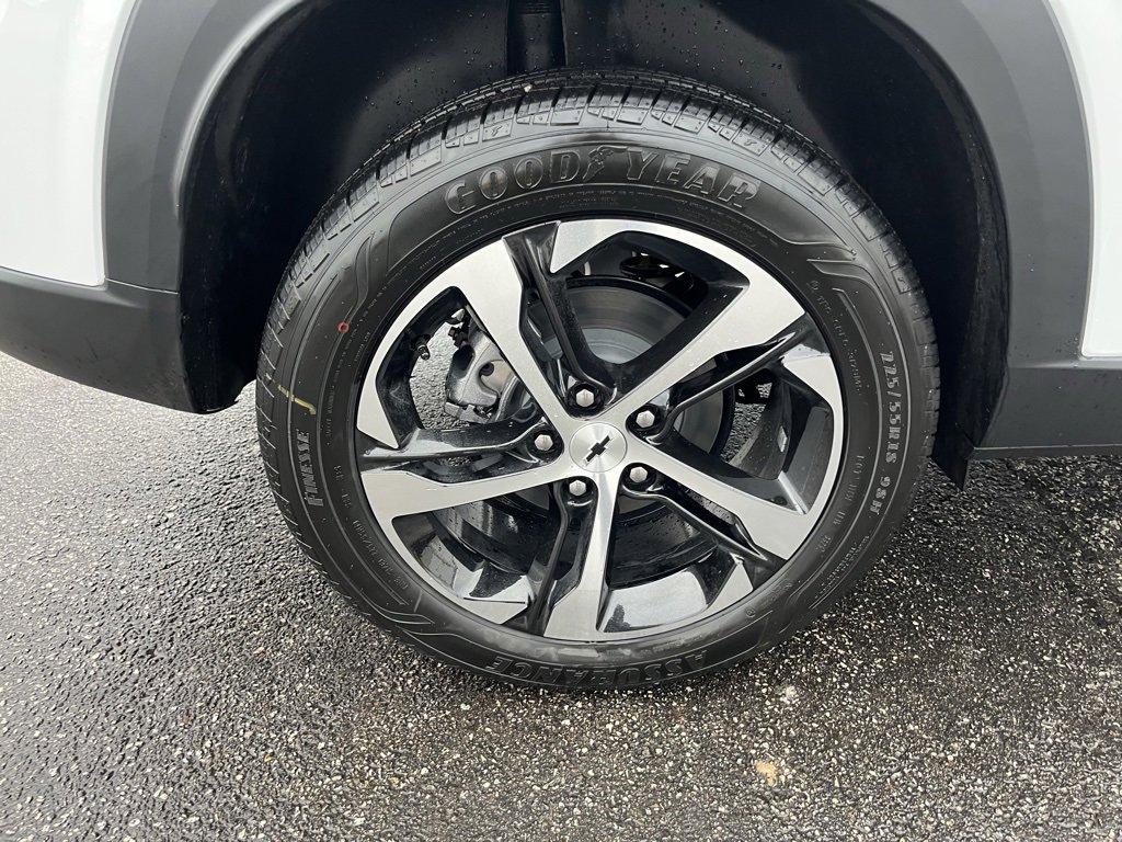 New 2026 Chevrolet Trax RS w/ Sunroof Package image 29