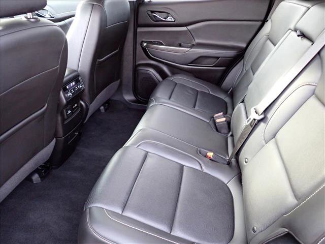 Used 2023 GMC Acadia SLT image 10