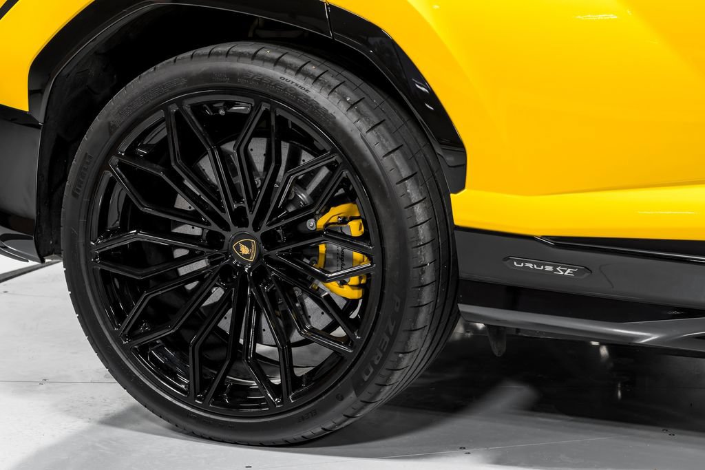 Used 2025 Lamborghini Urus S AWD/4WD image 55