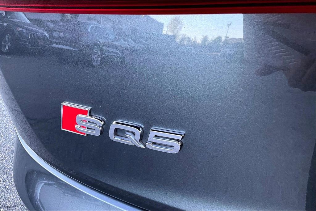 Used 2018 Audi SQ5 Premium Plus AWD/4WD image 24