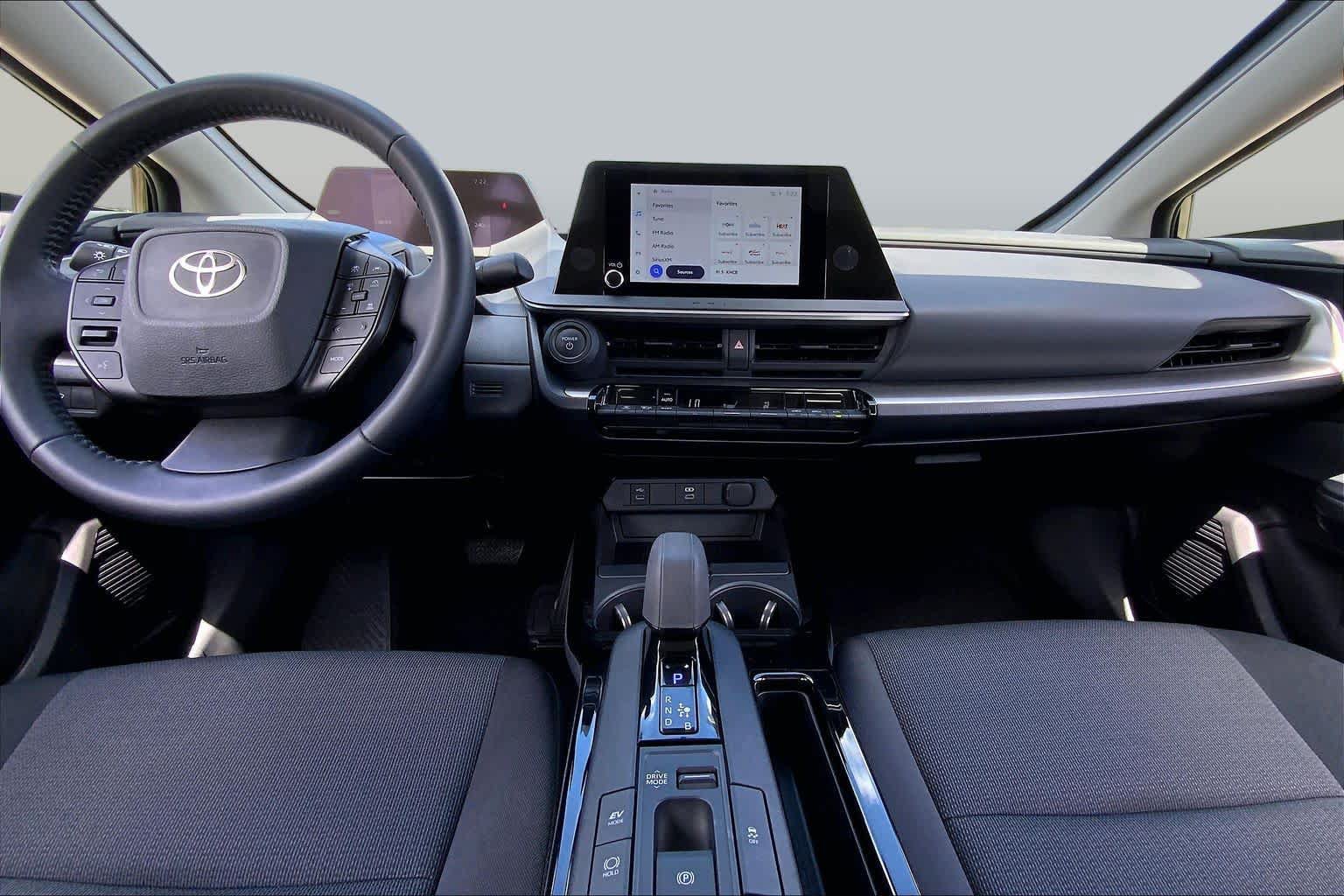 Used 2026 Toyota Prius LE FWD image 15
