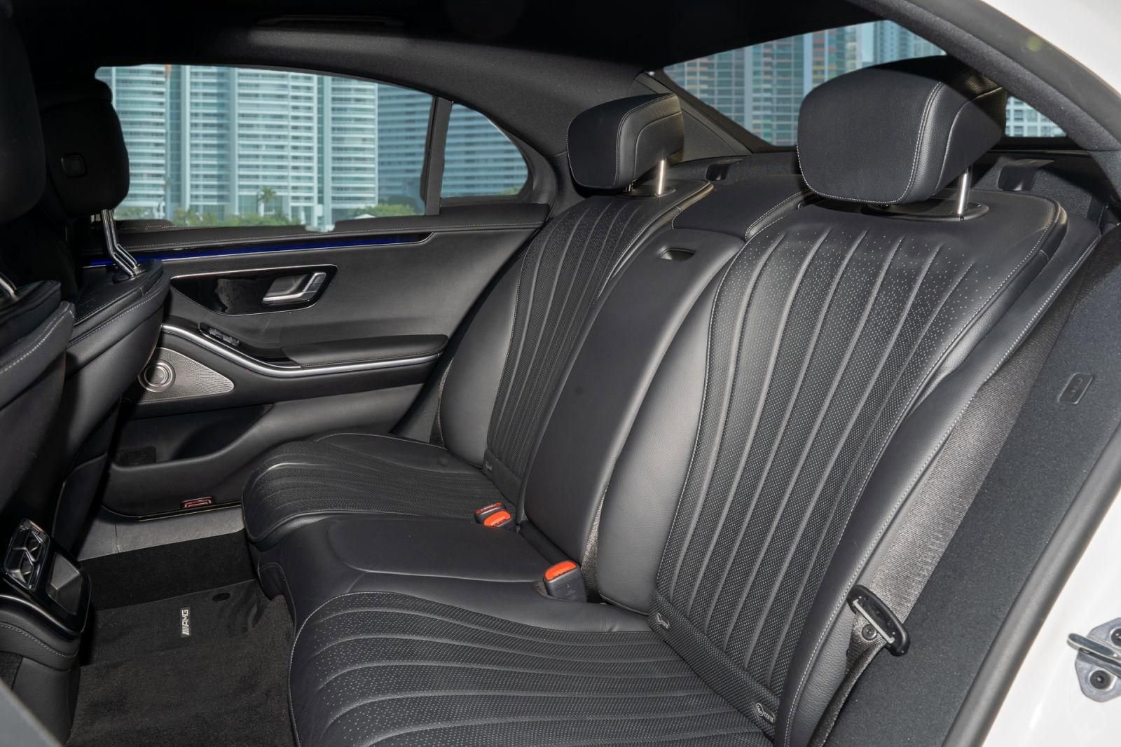 Used 2022 Mercedes-Benz S 500 S 500 w/ AMG Line Package image 7