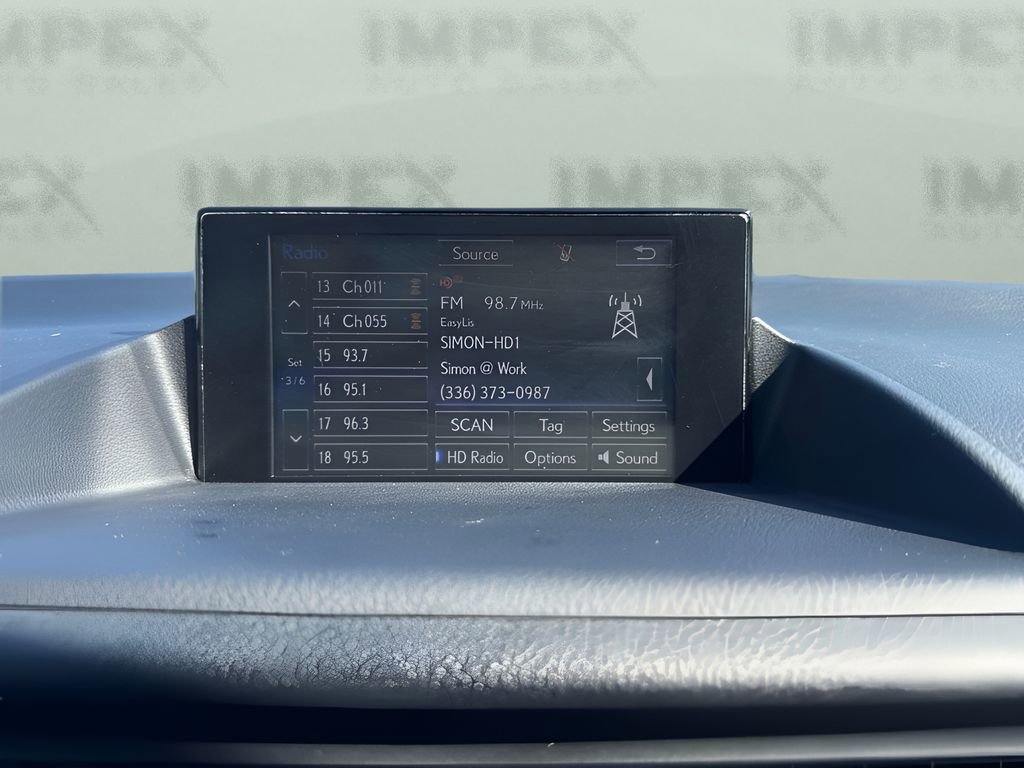 Used 2015 Lexus CT 200h w/ Navigation Package FWD image 18