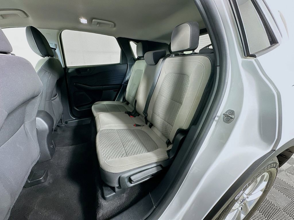 Used 2022 Ford Escape SE FWD image 27