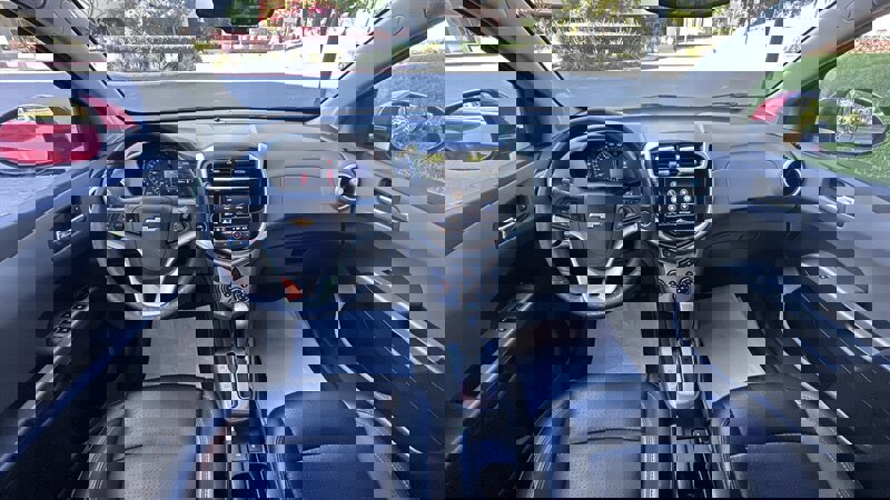 Used 2018 Chevrolet Sonic Premier FWD image 8