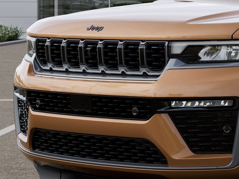 New 2026 Jeep Grand Cherokee Summit AWD/4WD image 11