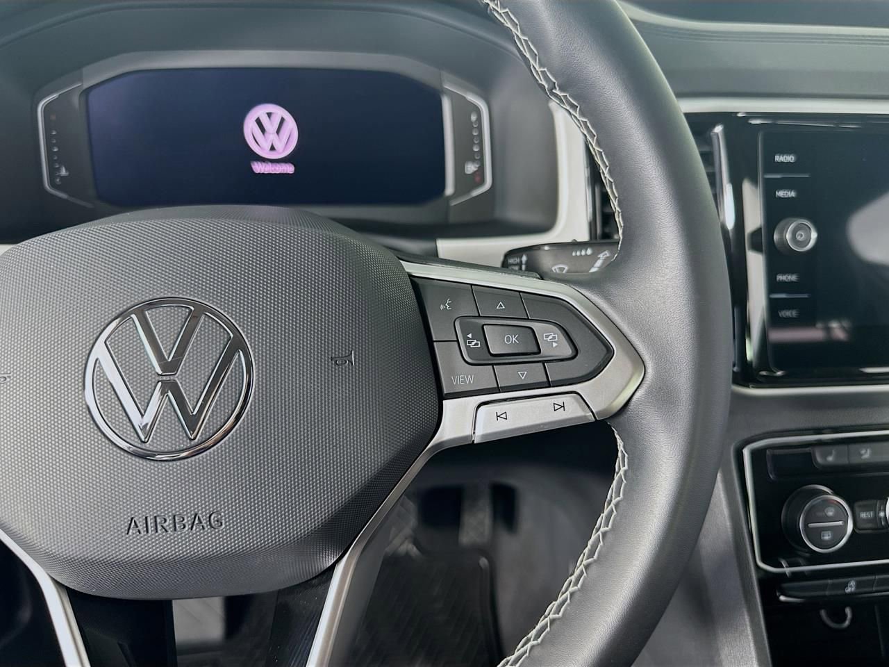 Used 2022 Volkswagen Atlas SE w/ Black Wheel Package image 40