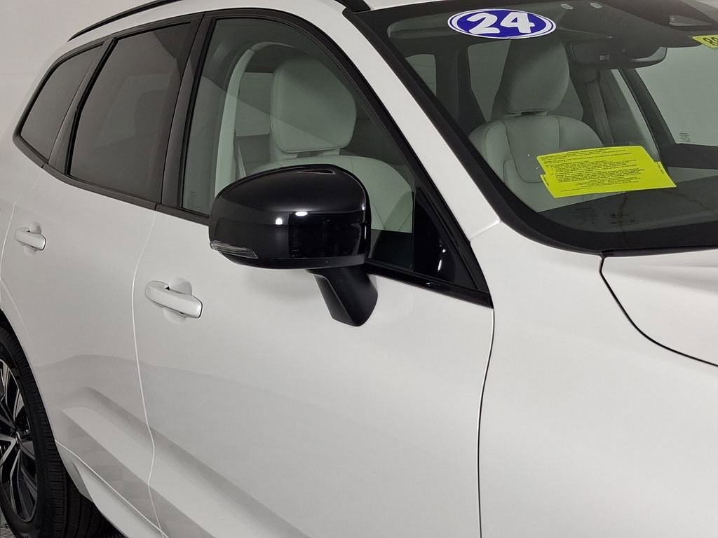 Certified 2024 Volvo XC60 B5 Core w/ Climate Package AWD/4WD image 8