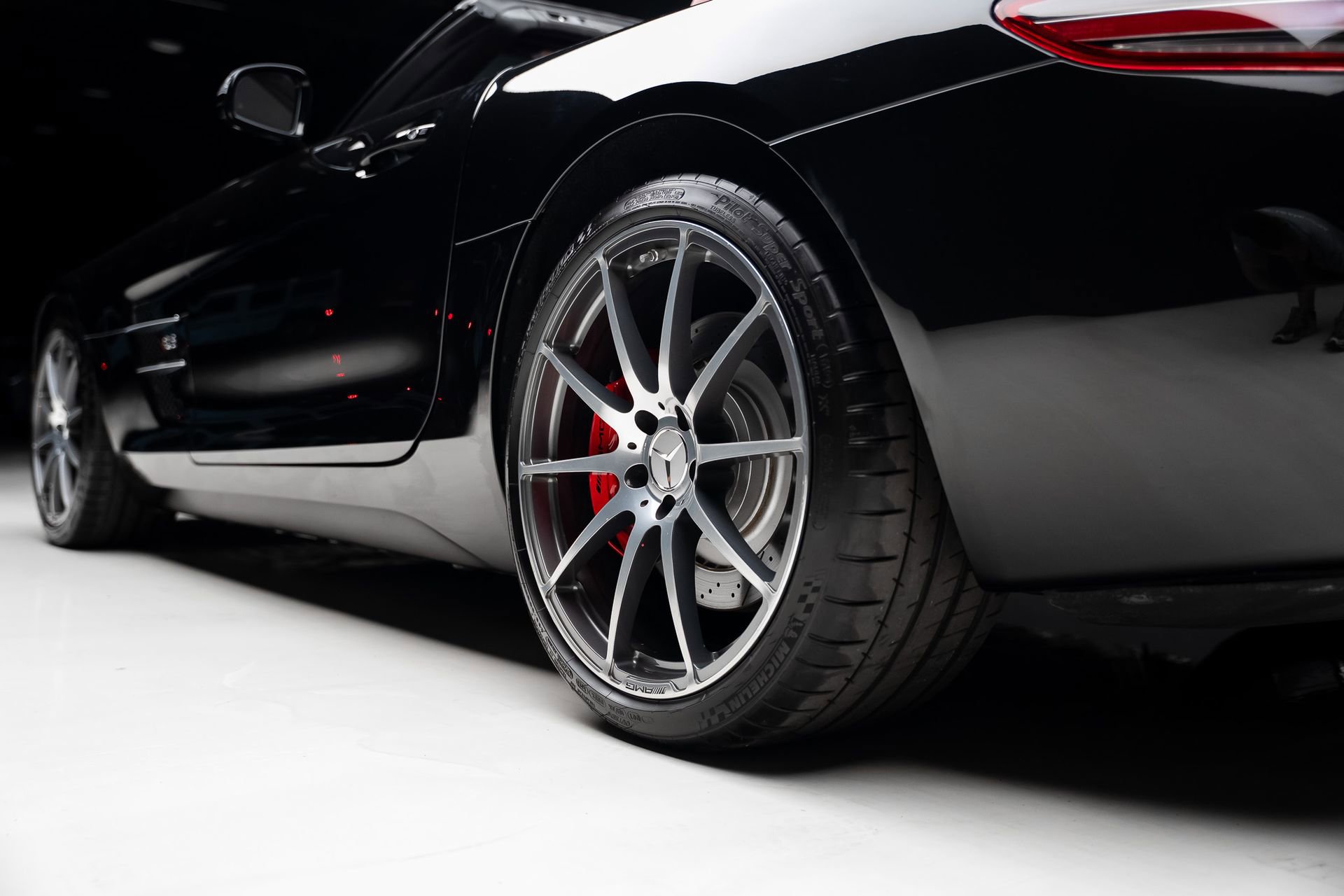 Used 2012 Mercedes-Benz SLS AMG Roadster image 79