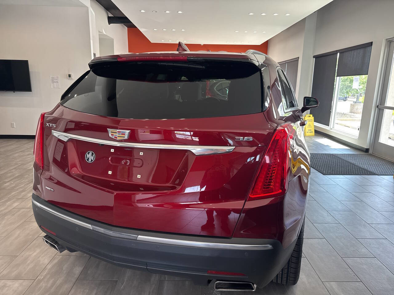 Used 2018 Cadillac XT5 Premium Luxury image 12