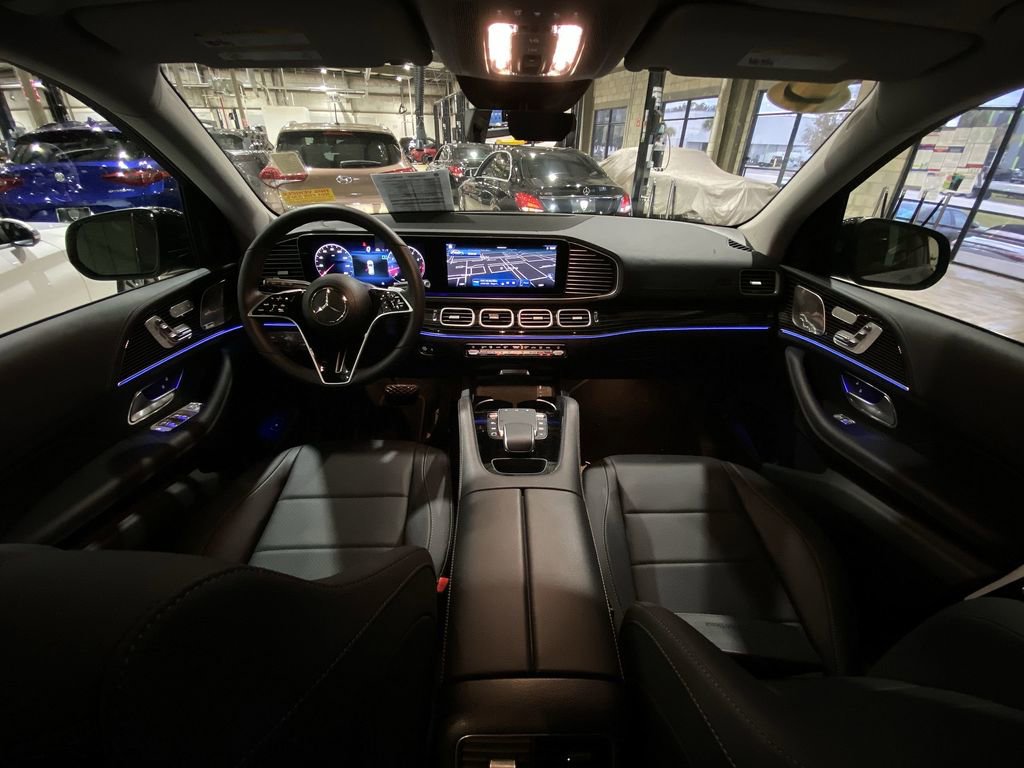 New 2025 Mercedes-Benz GLE 350 4MATIC image 2