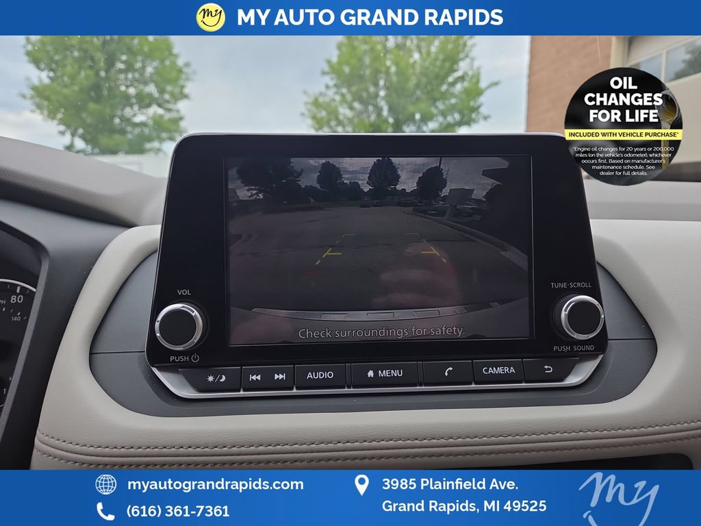 Used 2023 Nissan Rogue SV AWD/4WD image 22