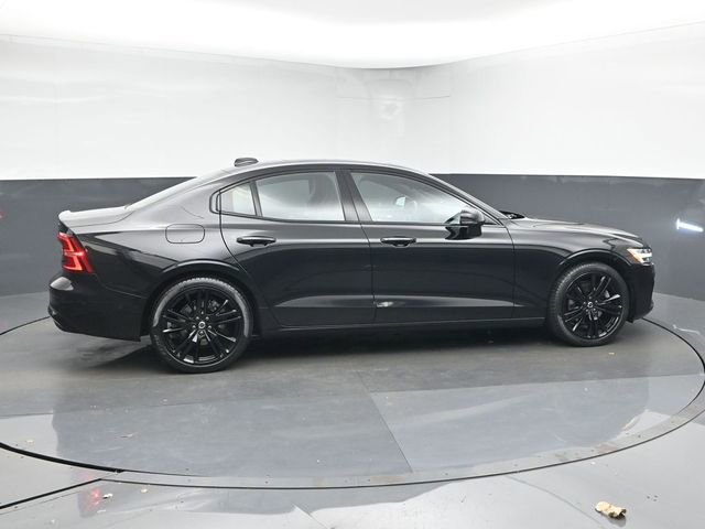 Used 2023 Volvo S60 B5 Plus w/ Climate Package image 8