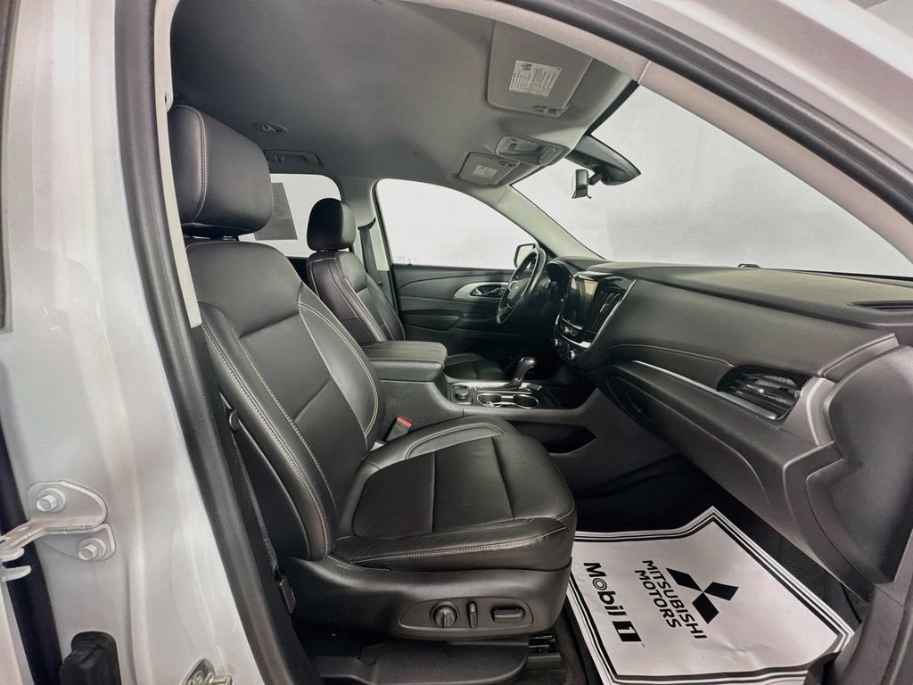Used 2020 Chevrolet Traverse RS FWD image 31