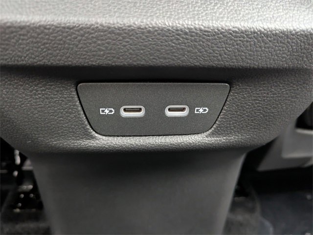 New 2026 Volkswagen Tiguan SE image 16