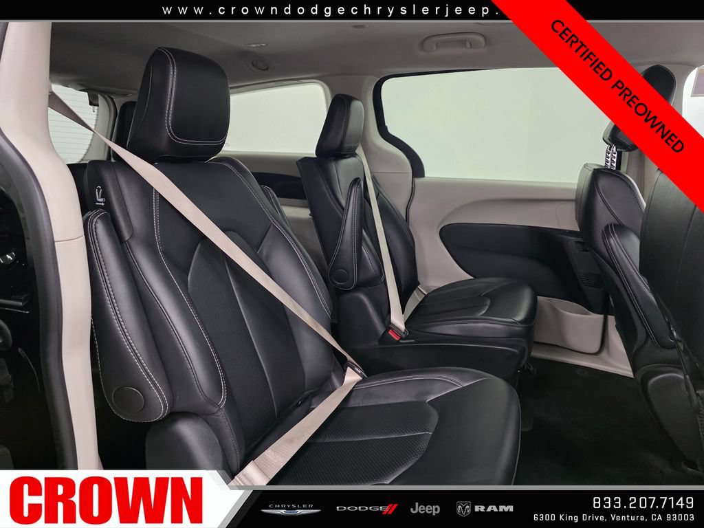 Certified 2024 Chrysler Pacifica Limited FWD image 12