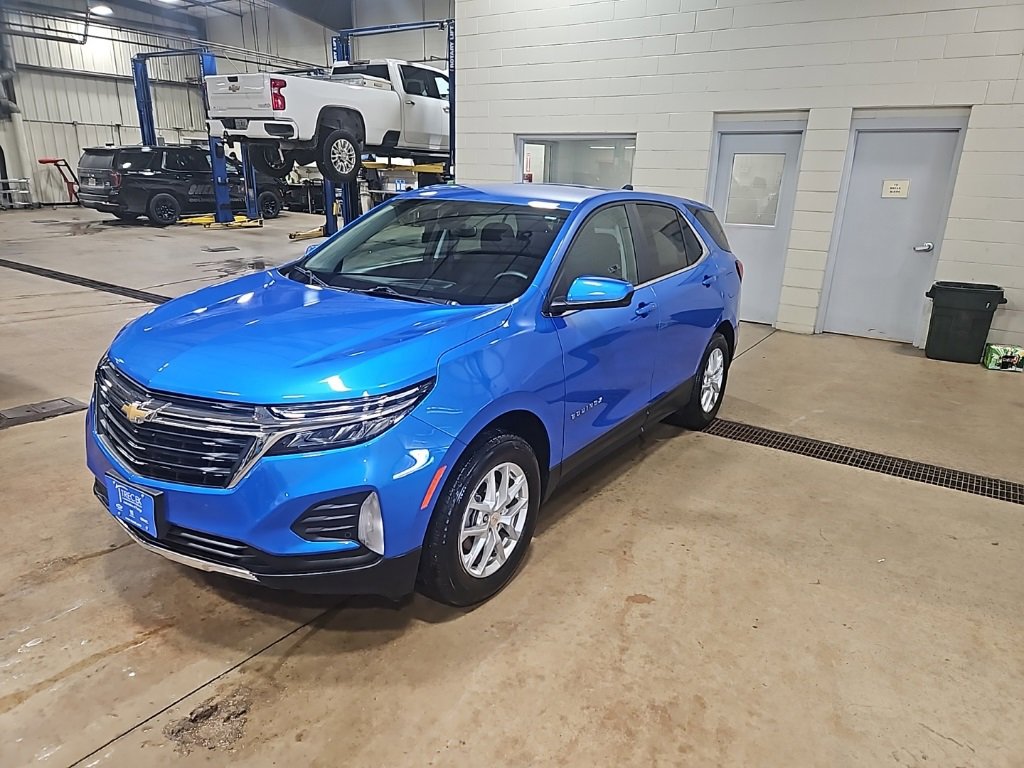 Used 2024 Chevrolet Equinox LT image 3