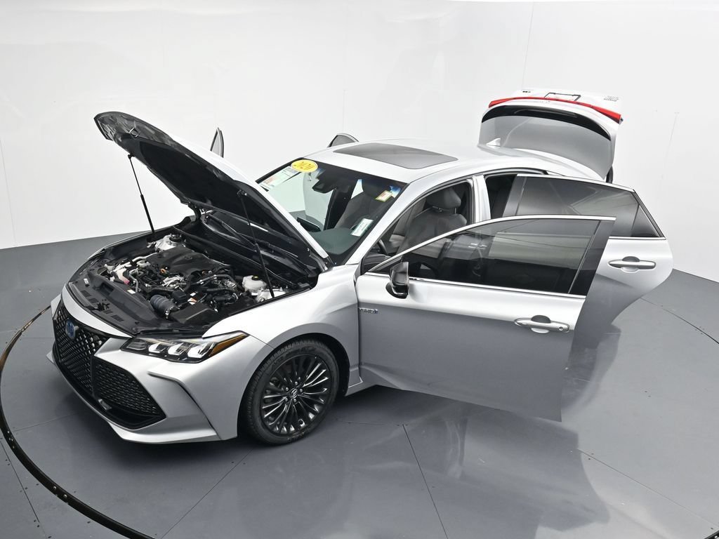 Used 2020 Toyota Avalon XSE FWD image 37