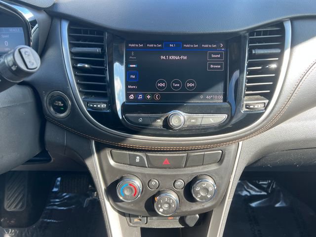 Used 2020 Chevrolet Trax LT w/ LT Convenience Package image 21